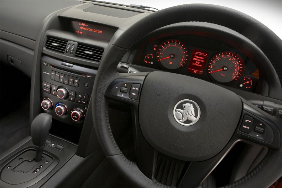  Holden Commodore VE SS Ute 2007 года  (фото 19 из 54)